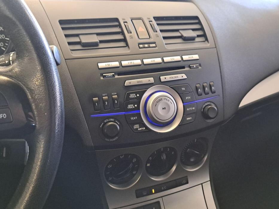 MAZDA Mazda3 2011
