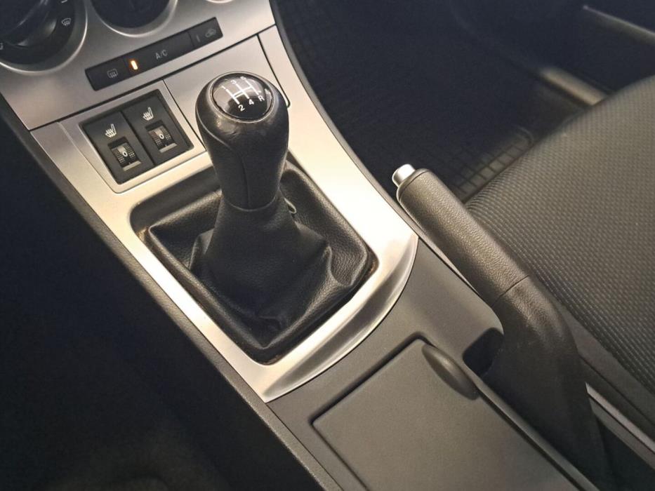 MAZDA Mazda3 2011