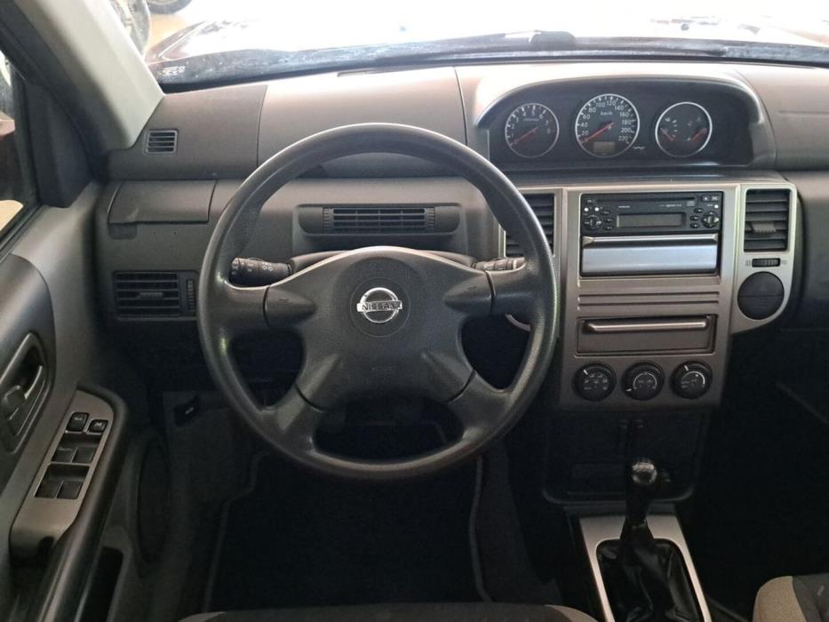 NISSAN X-TRAIL 2005
