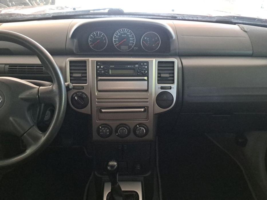 NISSAN X-TRAIL 2005