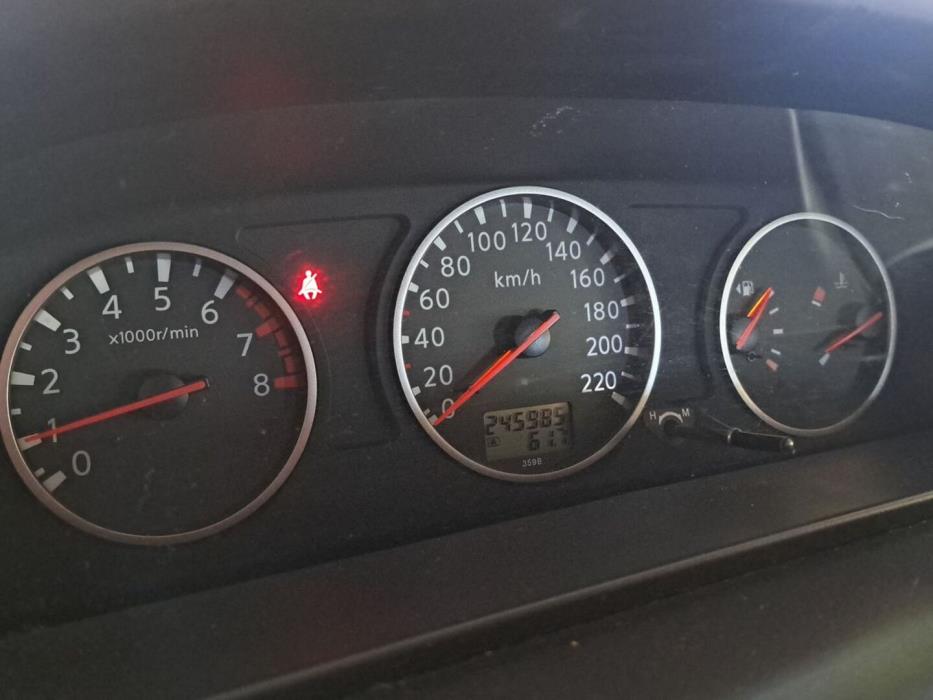 NISSAN X-TRAIL 2005