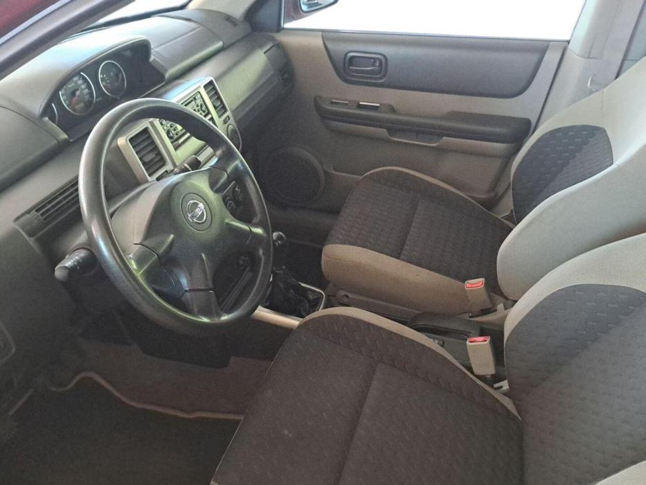 NISSAN X-TRAIL 2005