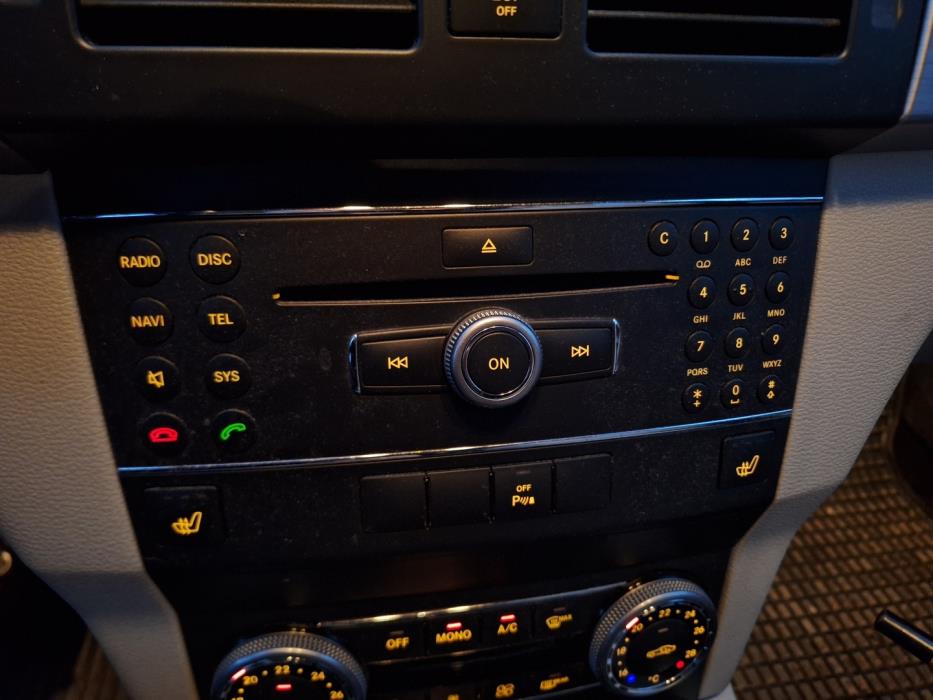 MERCEDES-BENZ GLK 2010