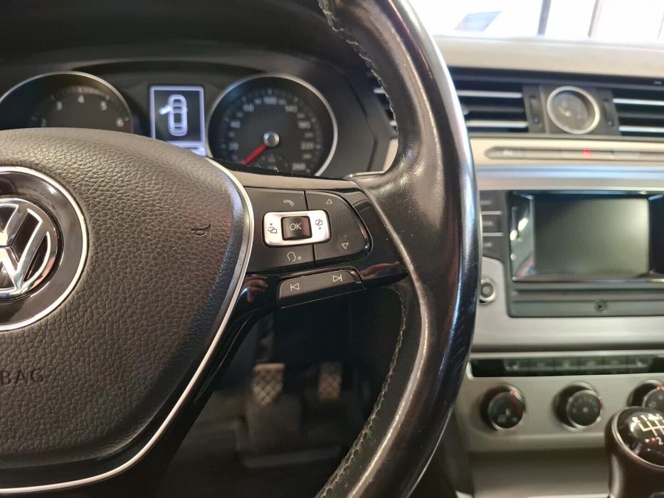 VOLKSWAGEN Passat 2017