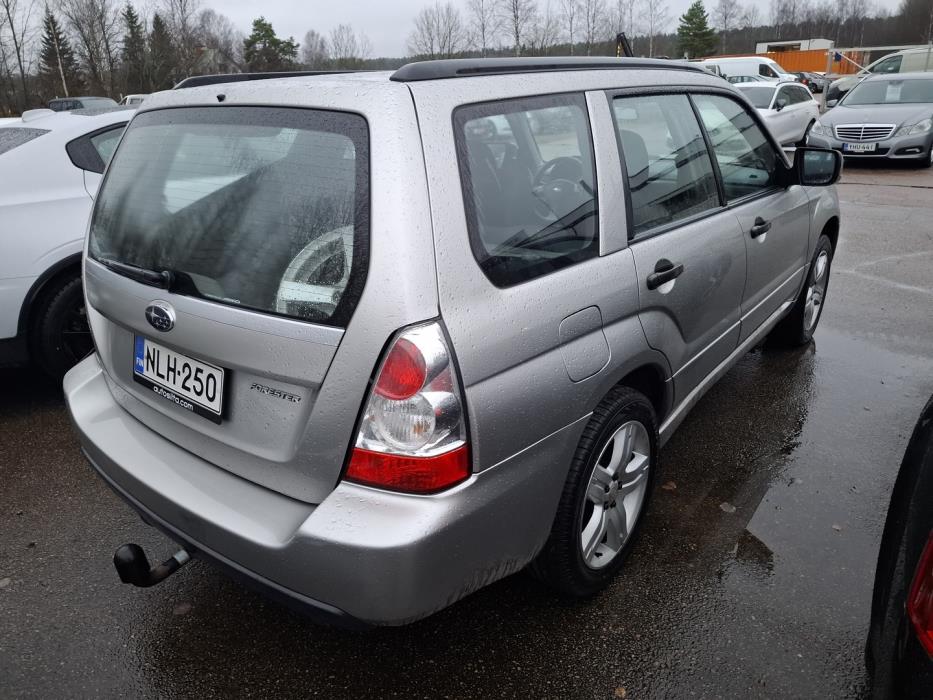 SUBARU Forester 2006