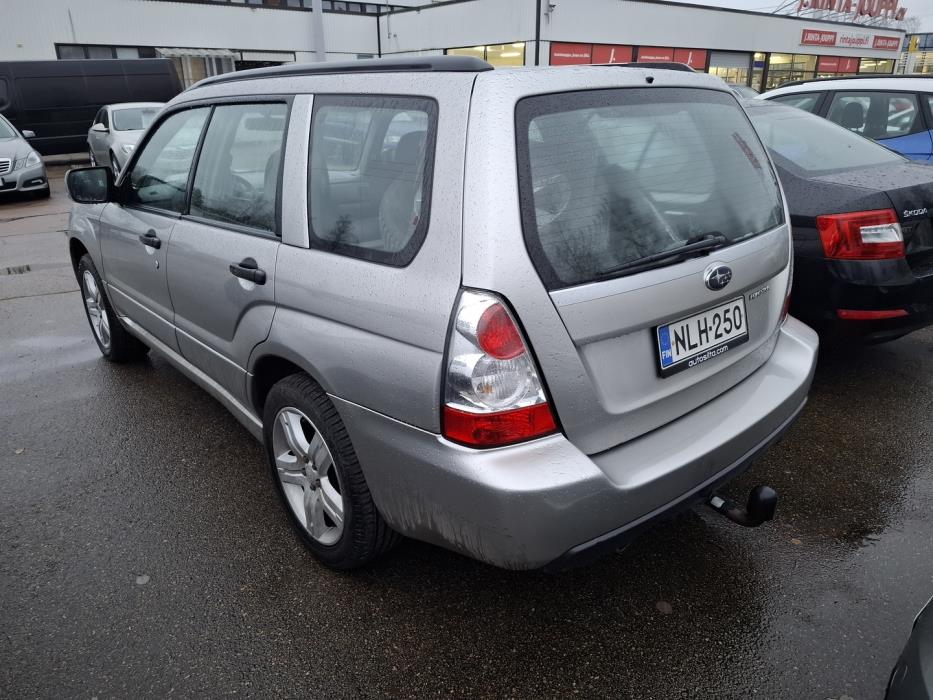 SUBARU Forester 2006