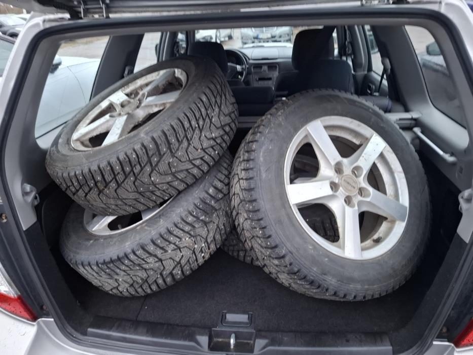 SUBARU Forester 2006