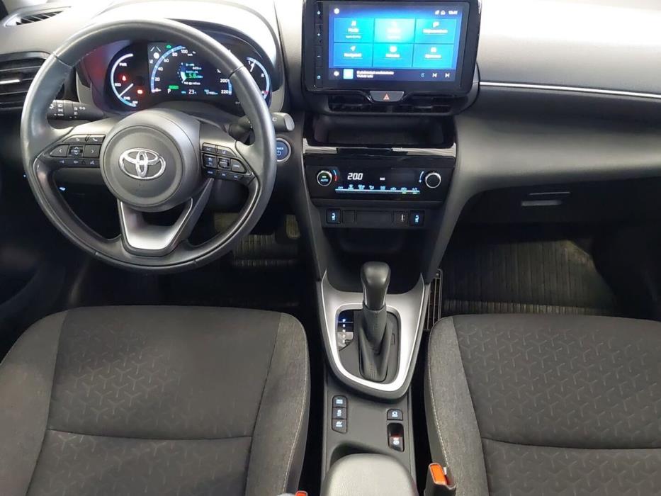 TOYOTA Yaris Cross 2024