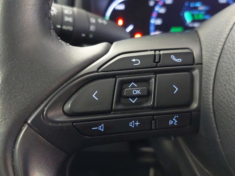 TOYOTA Yaris Cross 2024