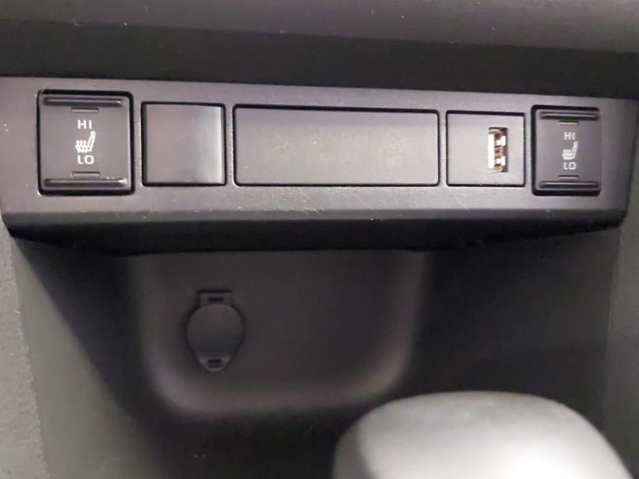 TOYOTA Yaris Cross 2024