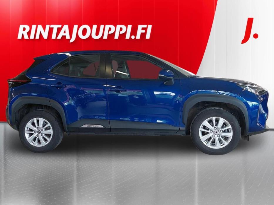 TOYOTA Yaris Cross 2024