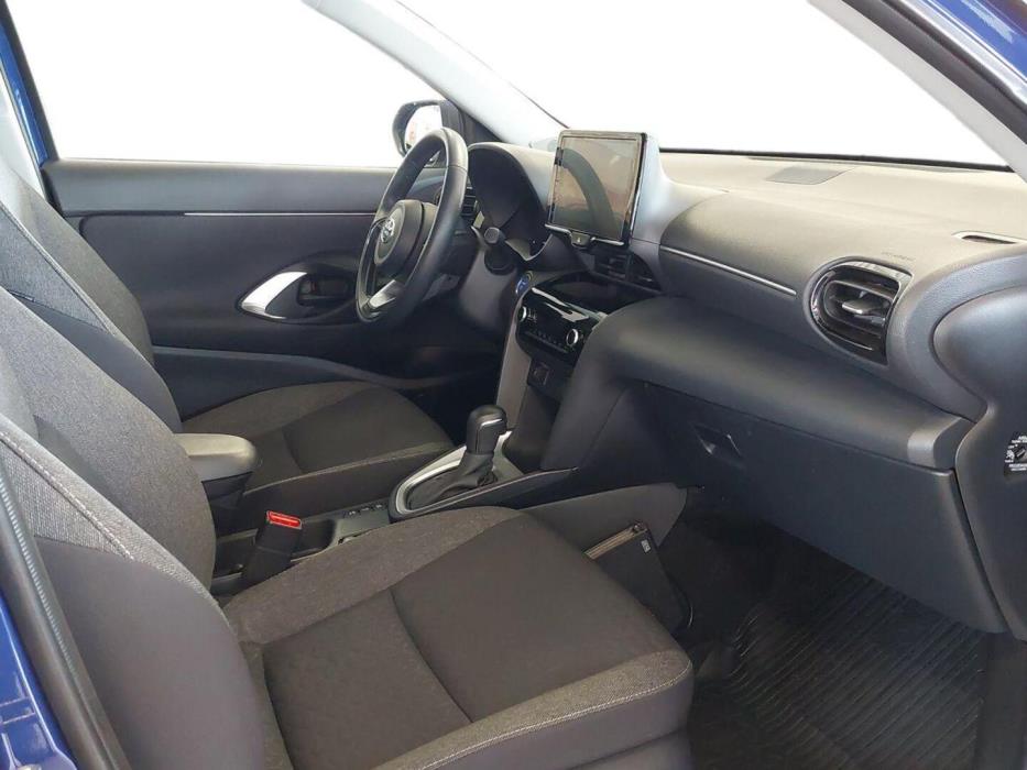 TOYOTA Yaris Cross 2024