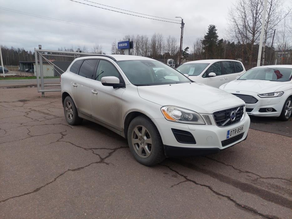 VOLVO XC60 2013