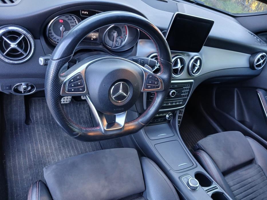 MERCEDES-BENZ CLA 2015