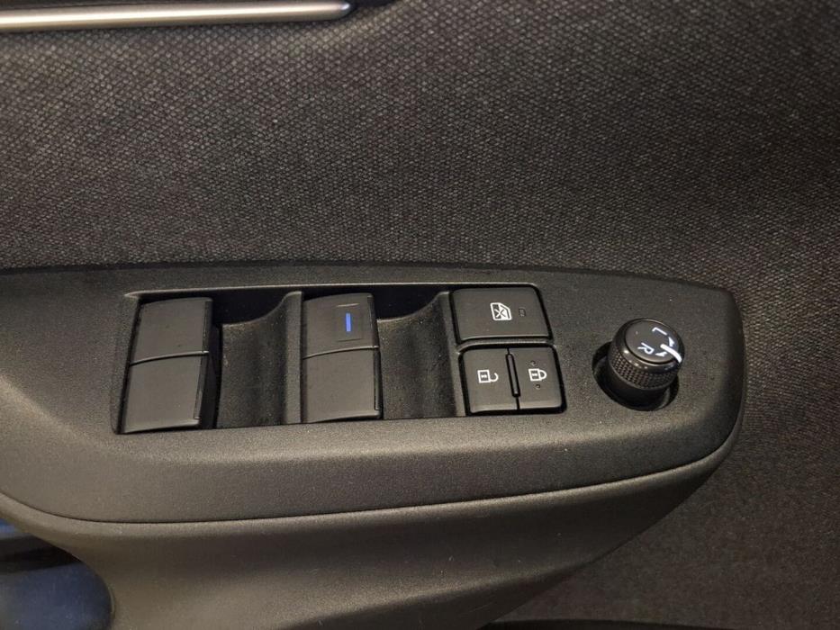 TOYOTA Yaris Cross 2022