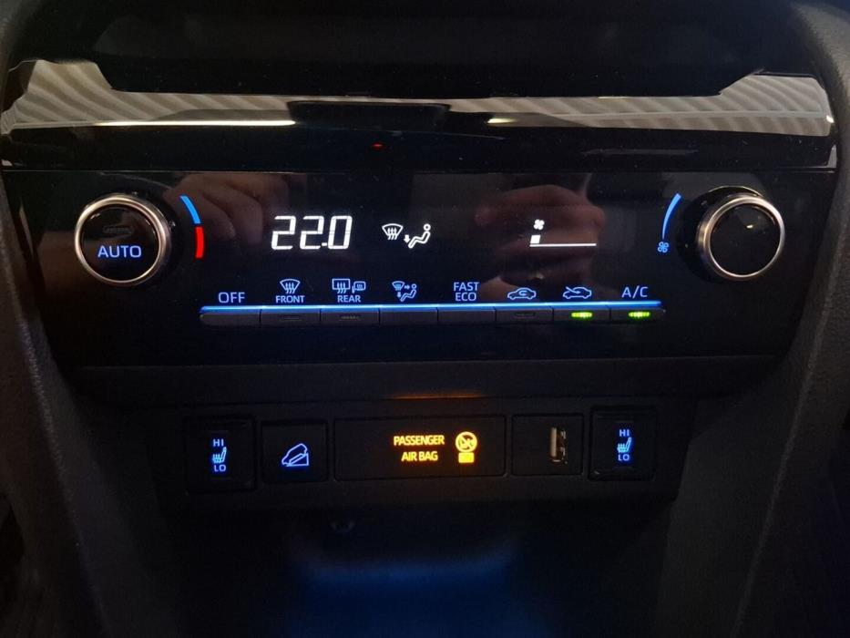 TOYOTA Yaris Cross 2022