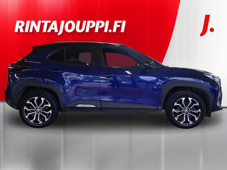 TOYOTA Yaris Cross 2022