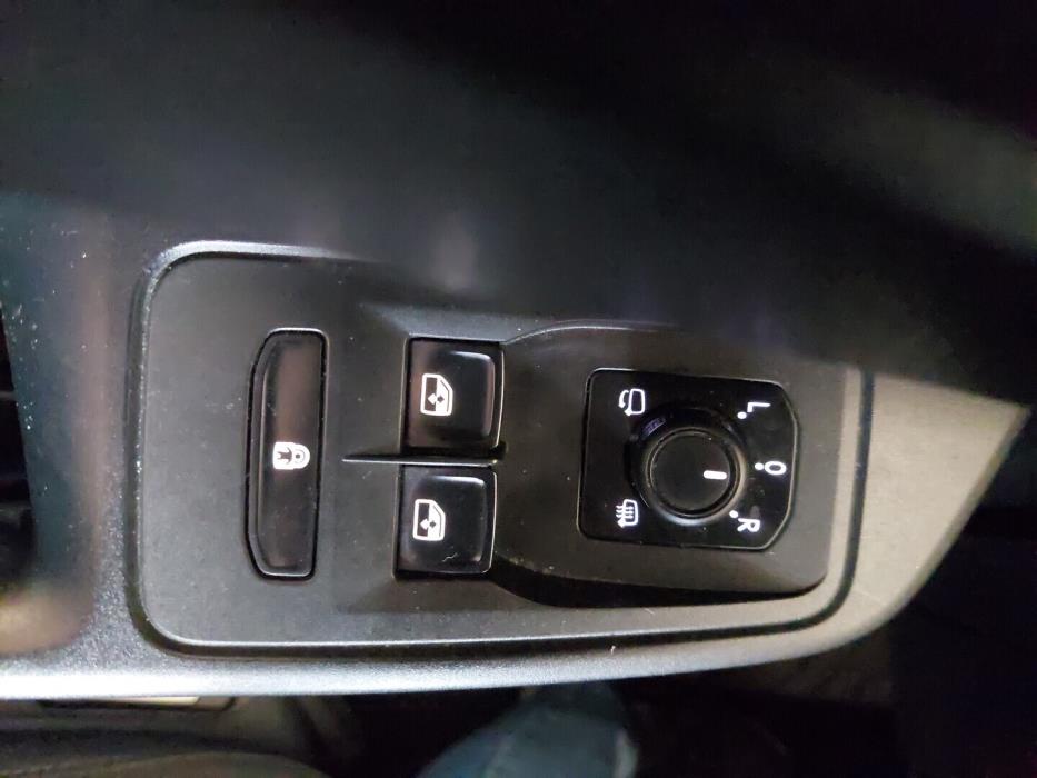 VOLKSWAGEN Caddy Maxi 2023