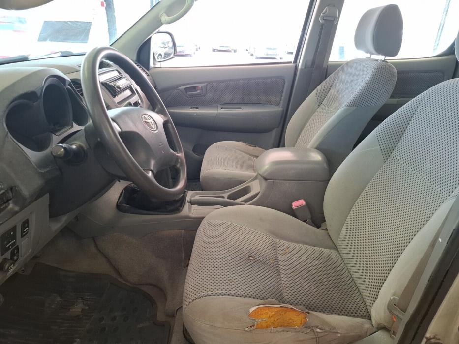 TOYOTA Hilux 2006