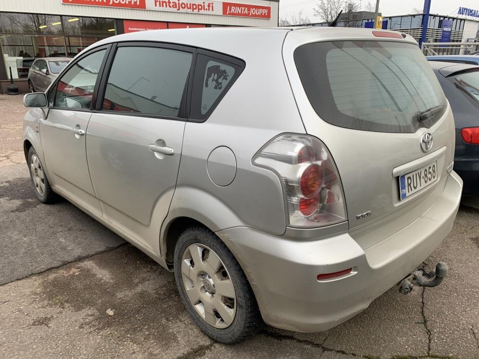 TOYOTA Corolla Verso 2004