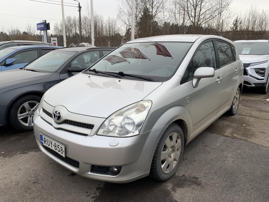 TOYOTA Corolla Verso 2004