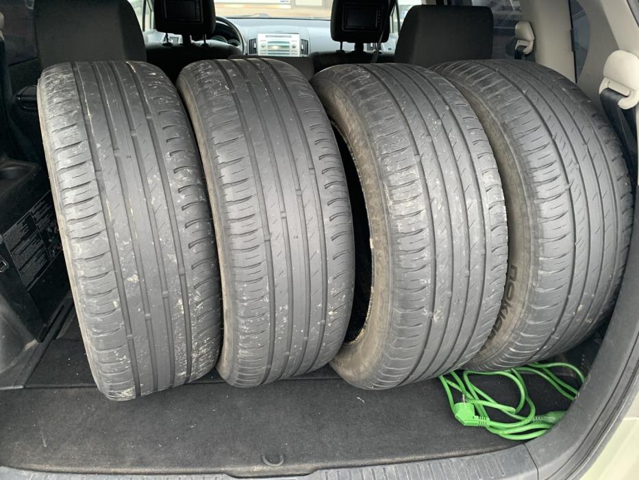 TOYOTA Corolla Verso 2004