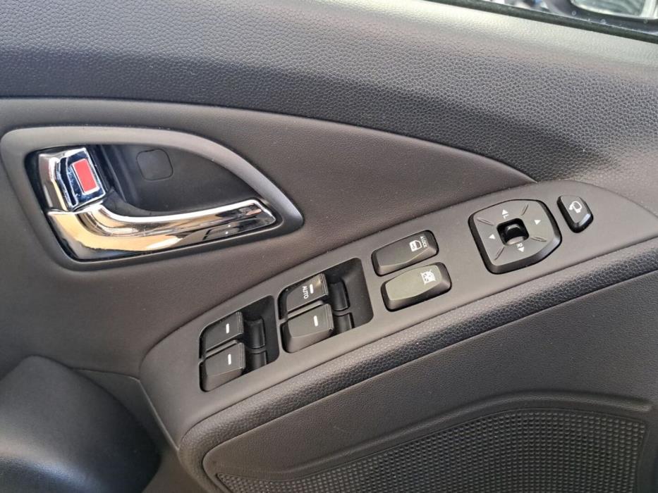 HYUNDAI ix35 2012