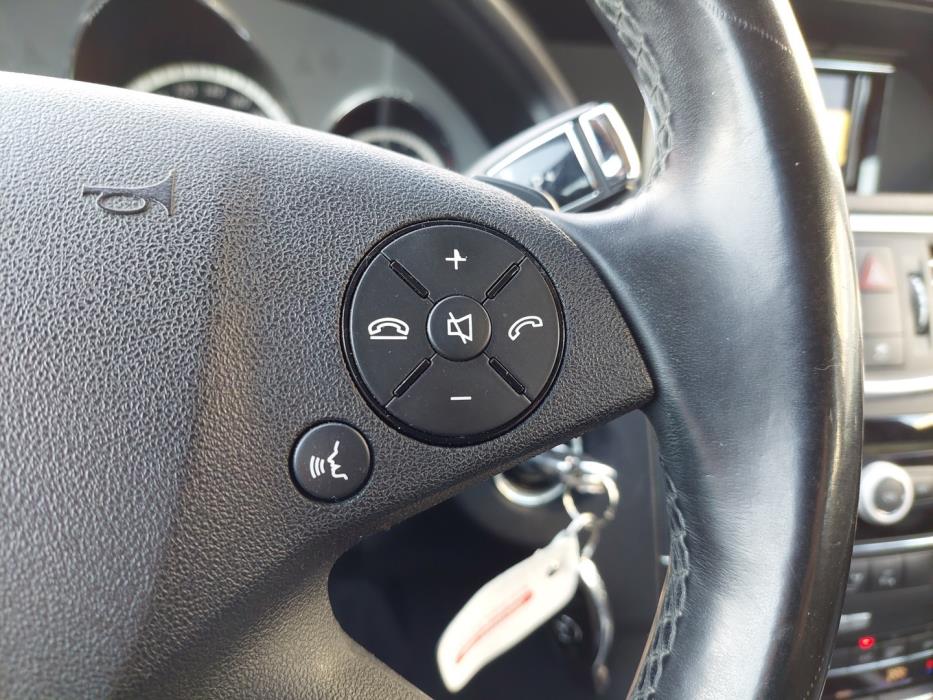 MERCEDES-BENZ E 2009