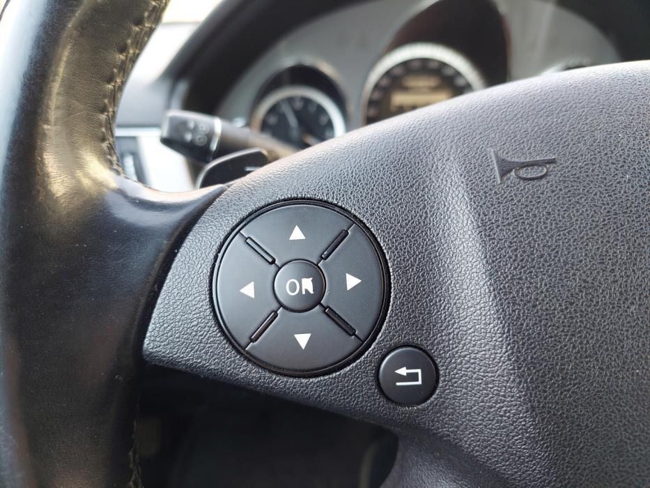 MERCEDES-BENZ E 2009