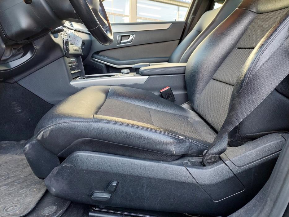 MERCEDES-BENZ E 2009