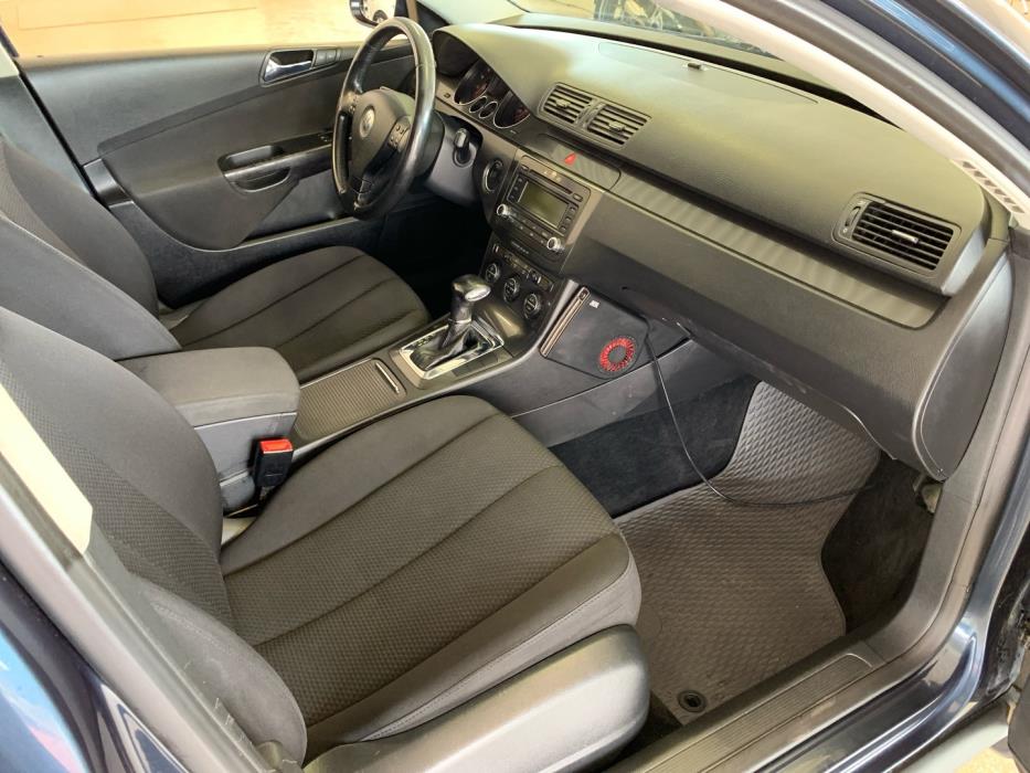 VOLKSWAGEN Passat 2006