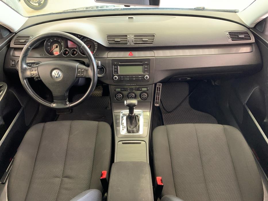 VOLKSWAGEN Passat 2006