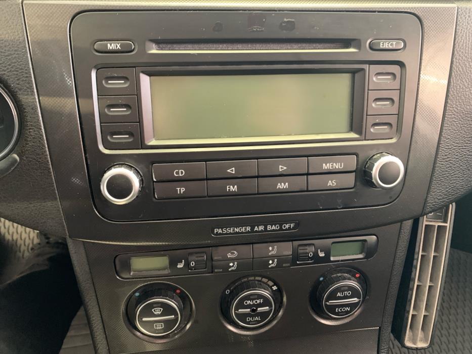 VOLKSWAGEN Passat 2006