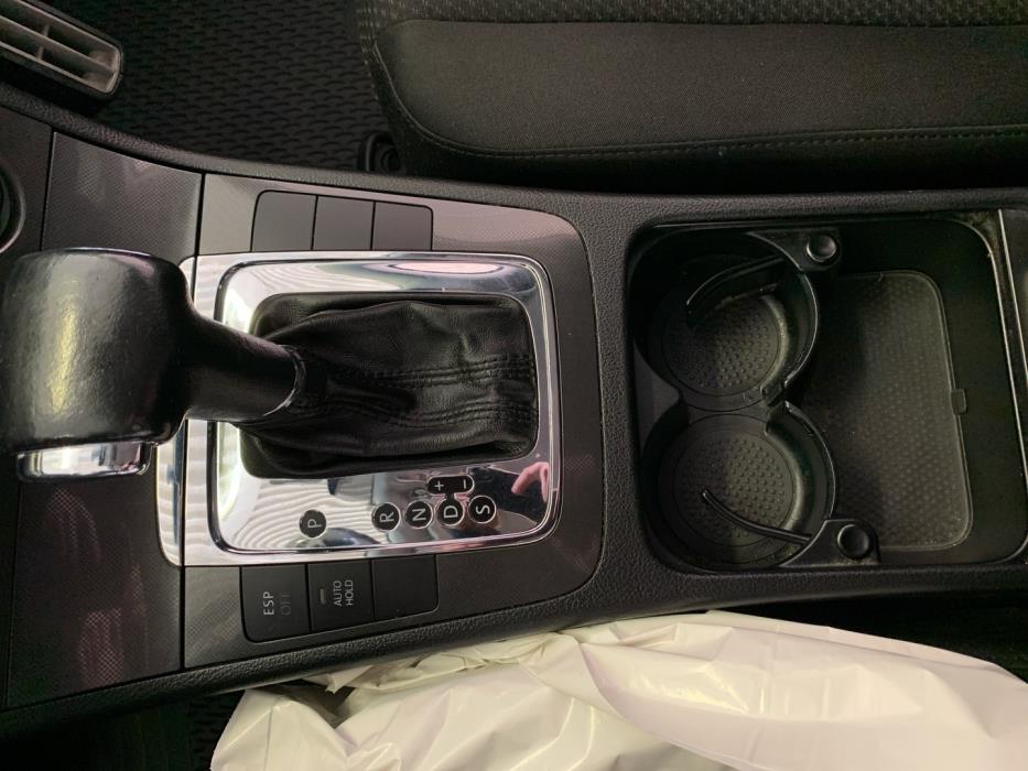 VOLKSWAGEN Passat 2006
