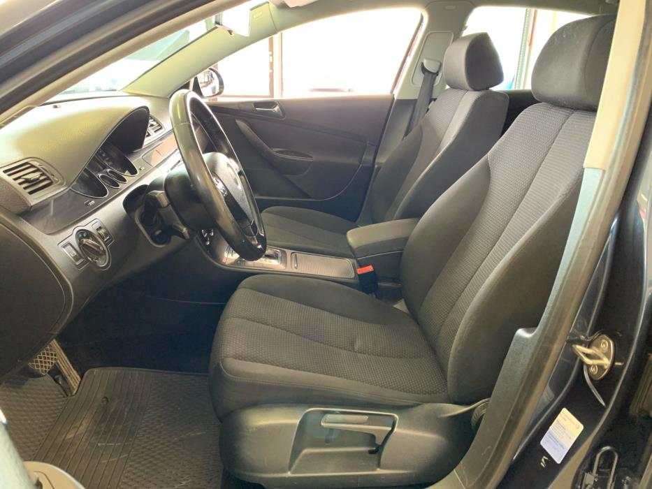 VOLKSWAGEN Passat 2006