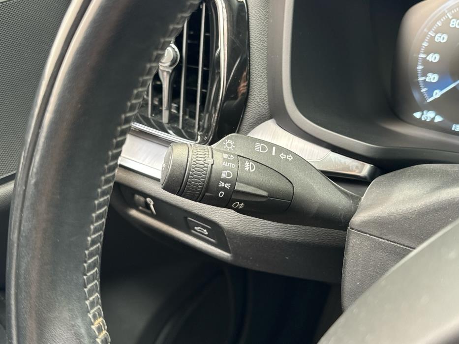 VOLVO V60 2020