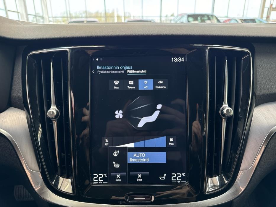 VOLVO V60 2020
