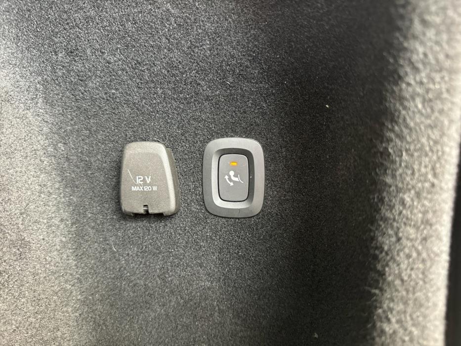 VOLVO V60 2020