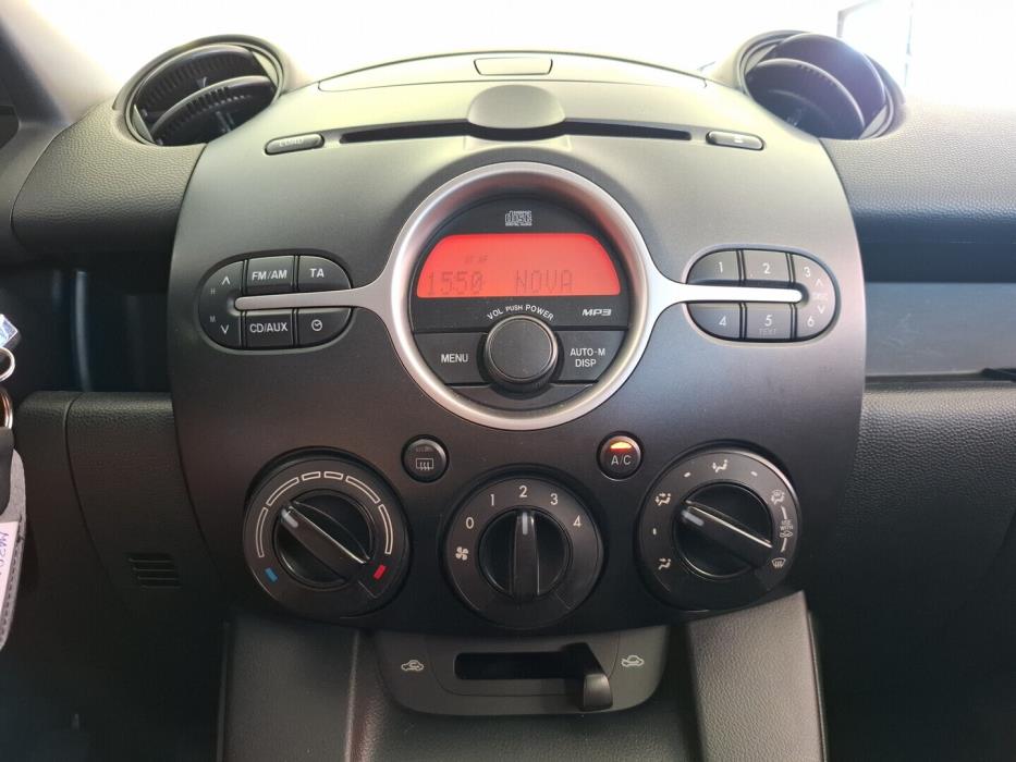 MAZDA 2 2010