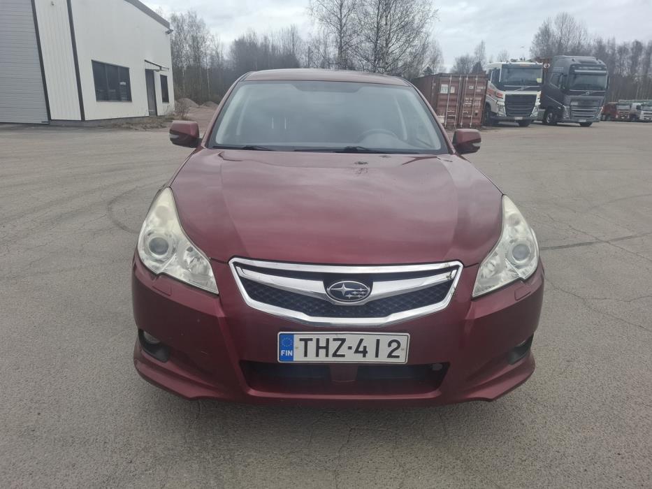 SUBARU Legacy 2011