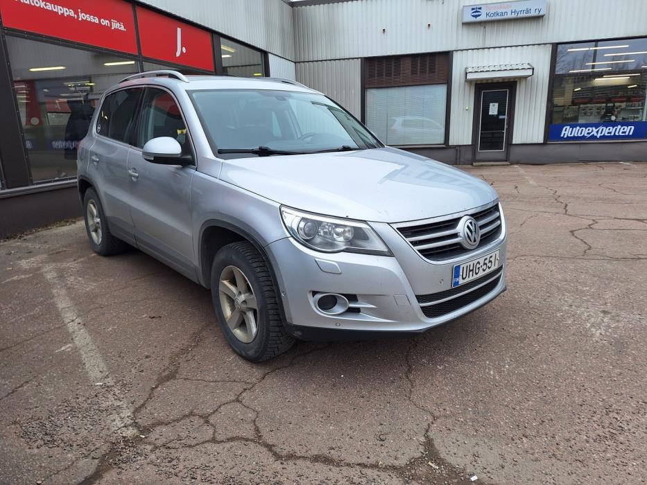 VOLKSWAGEN Tiguan 2010