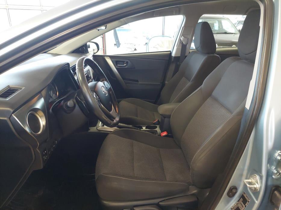TOYOTA Auris 2014