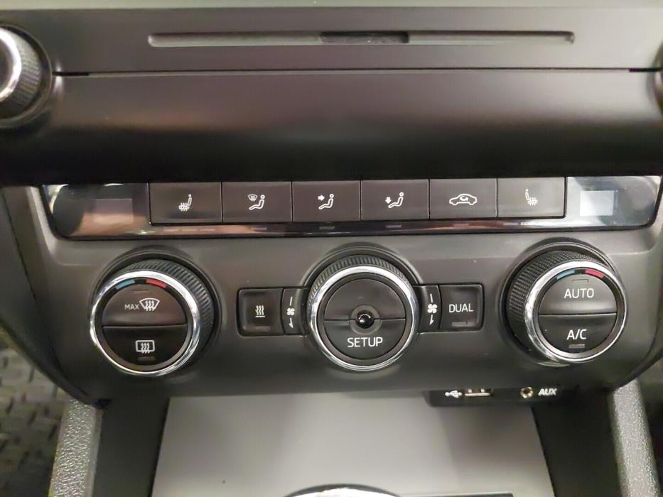 SKODA Octavia 2014