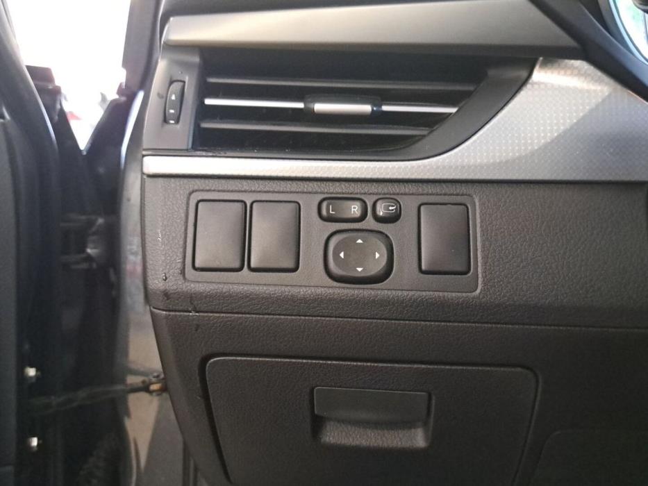 TOYOTA Avensis 2015