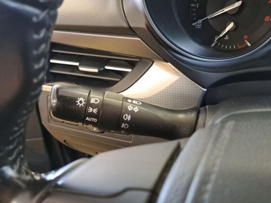 TOYOTA Avensis 2015