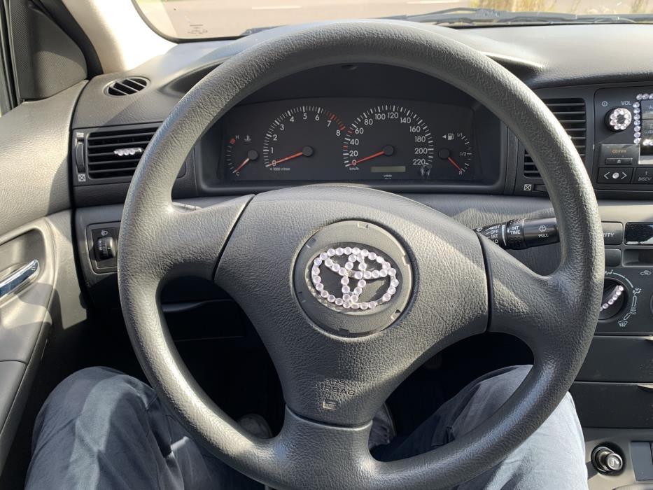 TOYOTA Corolla 2002