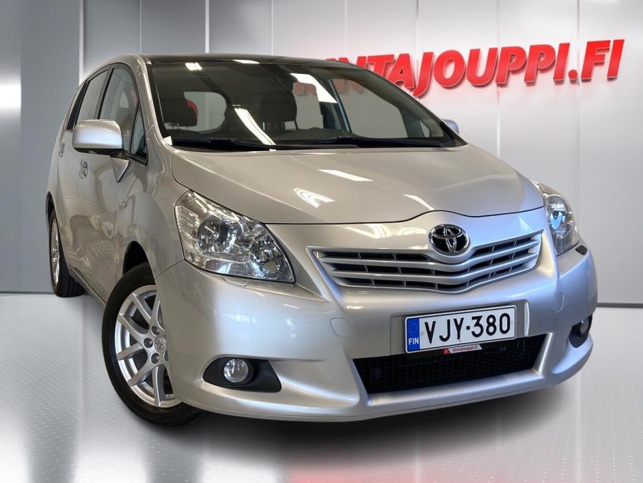 TOYOTA Verso 2010