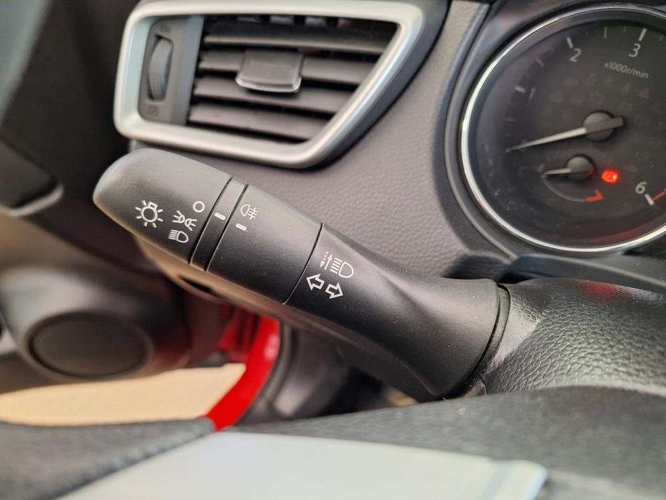 NISSAN Qashqai 2015
