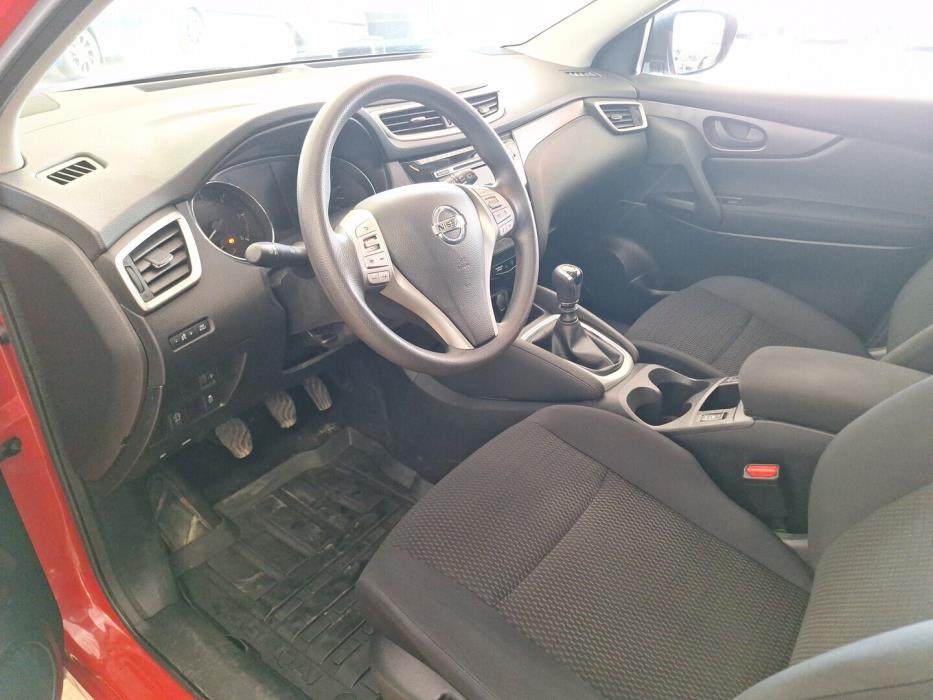 NISSAN Qashqai 2015