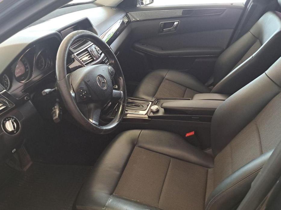 MERCEDES-BENZ E 2009